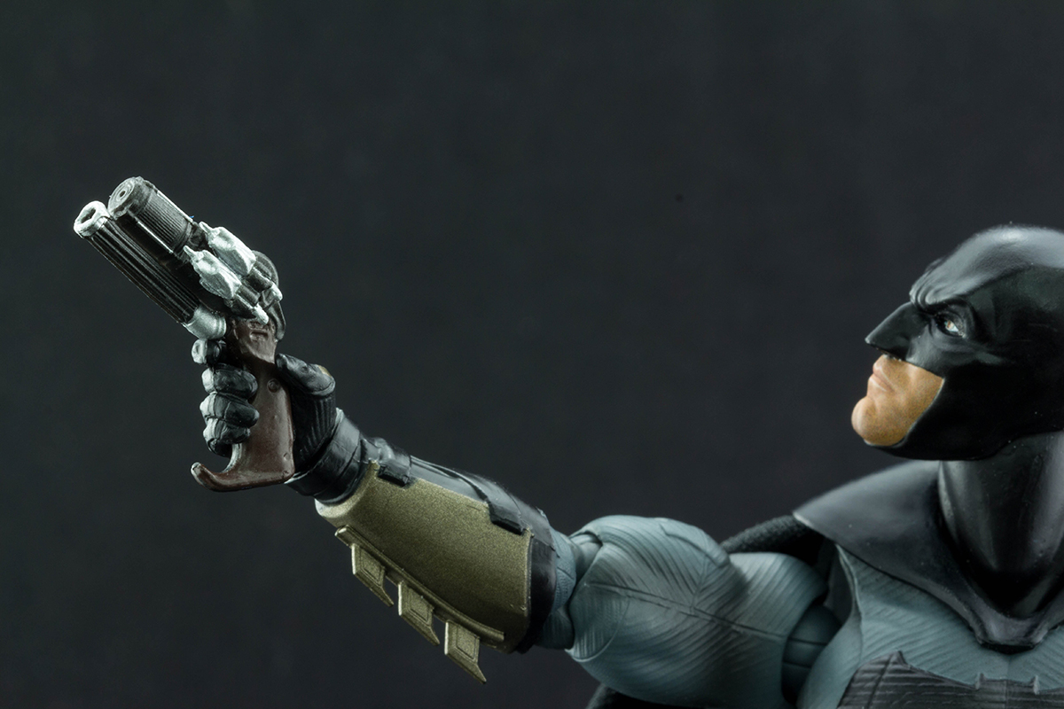 S.H. Figuarts Justice League Batman Review - Toys With 'Tude!