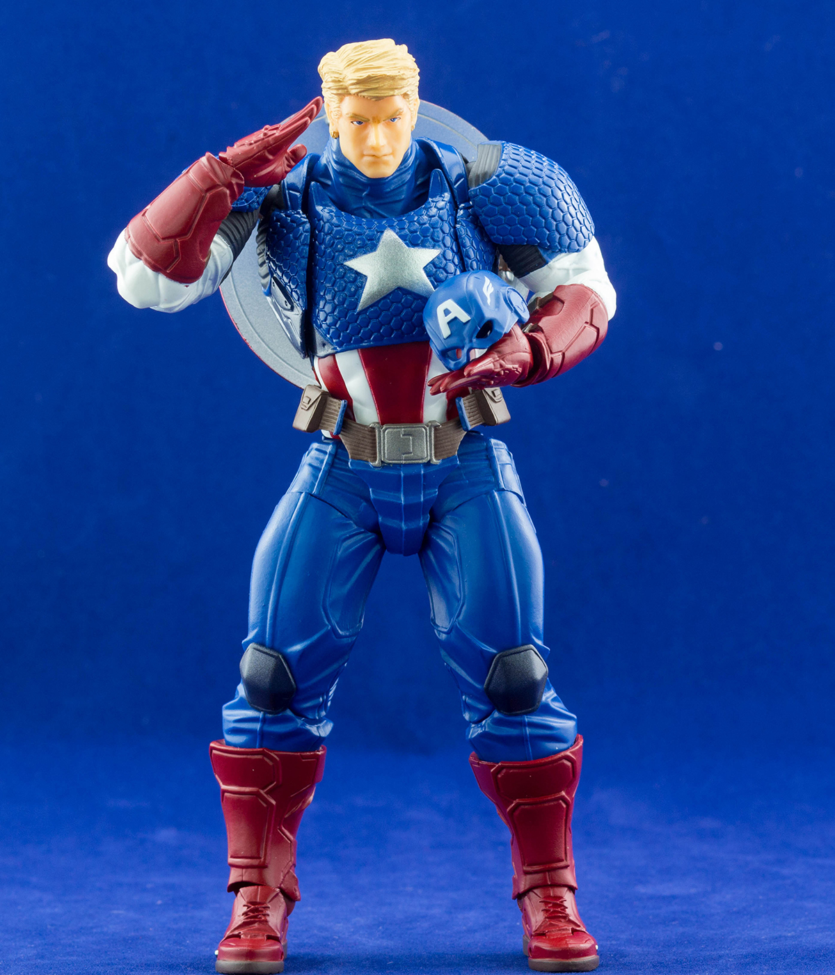 Revoltech best sale captain america