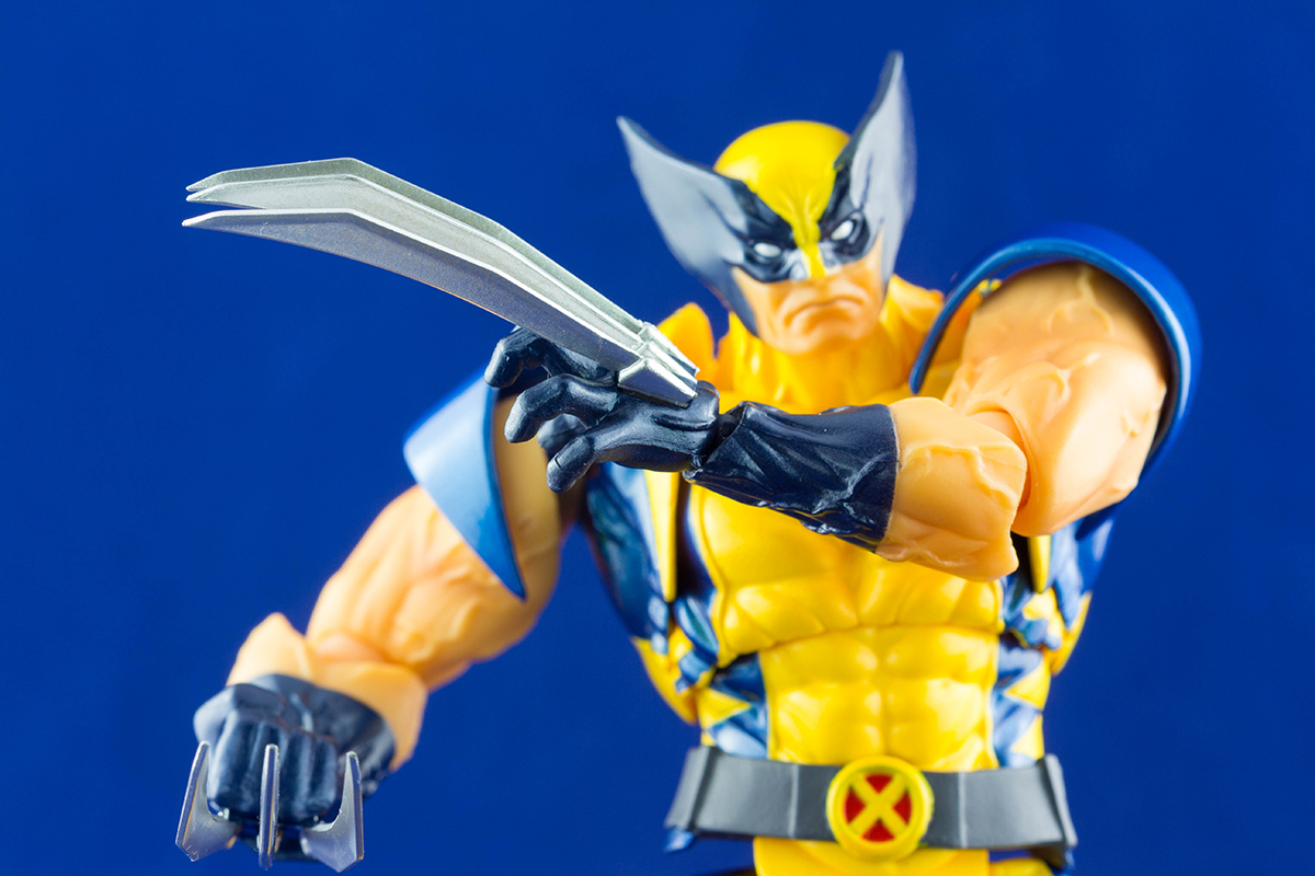 Amazing Yamaguchi Revoltech Wolverine Review - Toys With 'Tude!